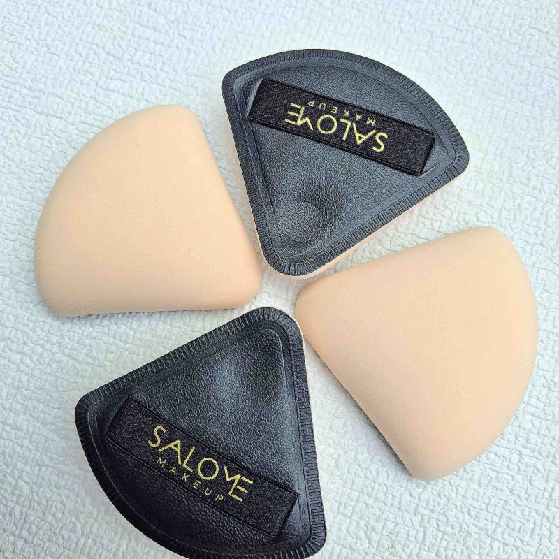 SALOME BORLA DE BASE TRIANGULAR 126B